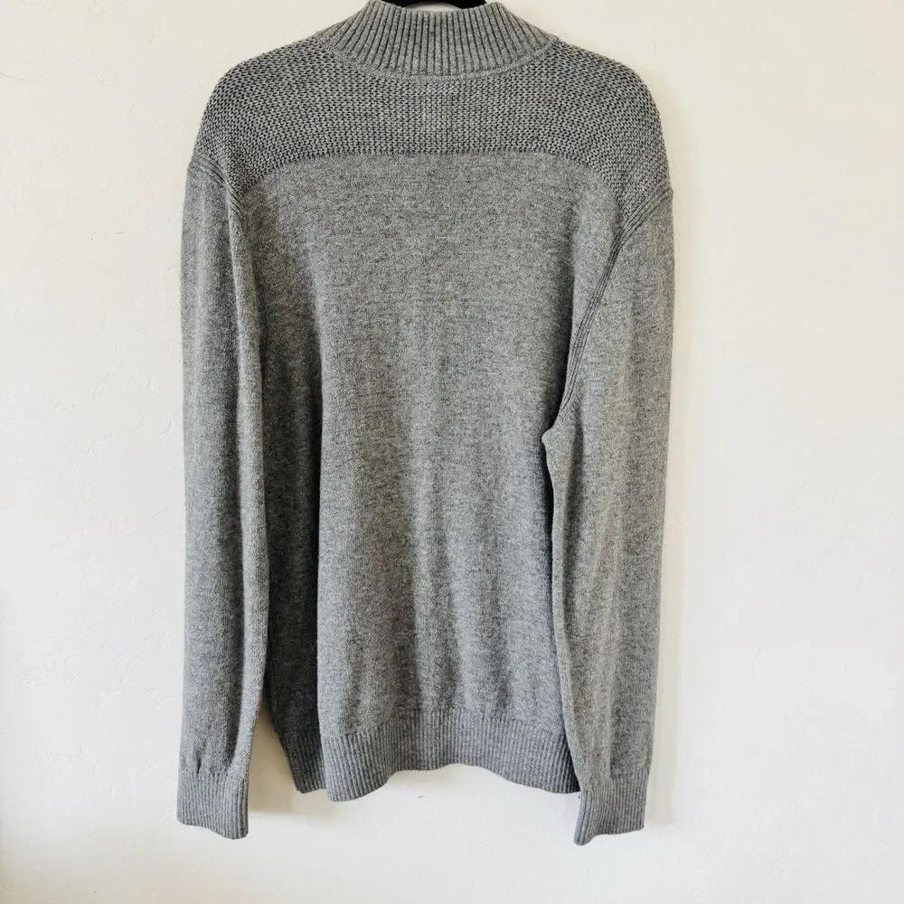 Gap Men’s Mock Neck Grey Sweater Size XL